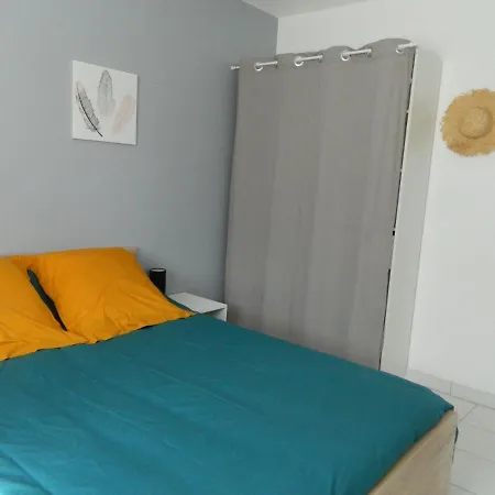 Nyaraló Maison La Detente A La Campagne Saint-Hilaire-du-Bois (Charente-Maritime)